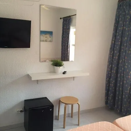 Hostel Hsr Gil (Adults Only) Palma Nova (Mallorca)